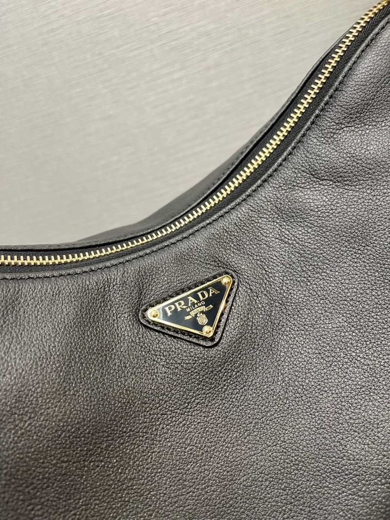 Pra*a hobo bags